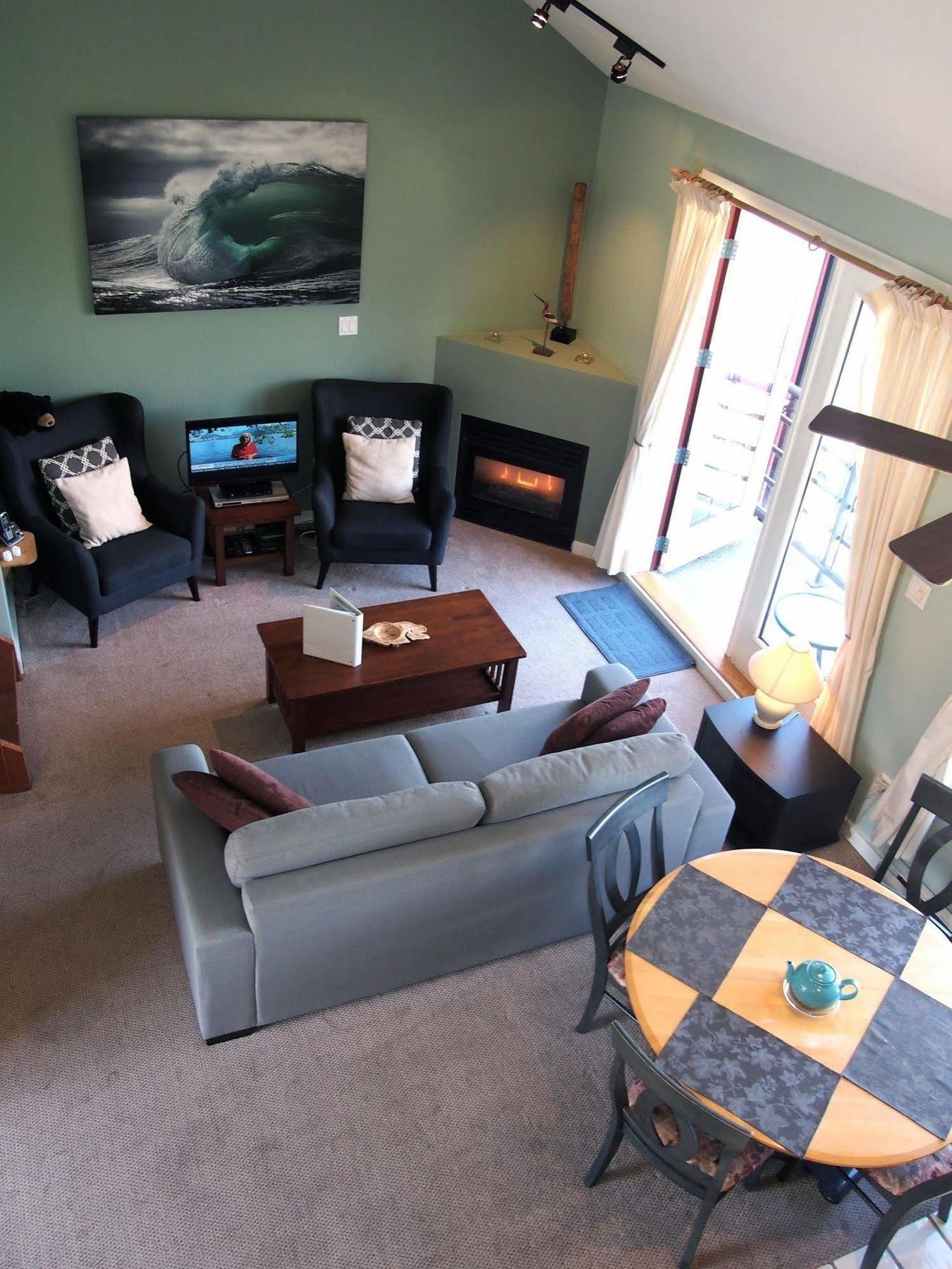 Fred Tibbs Ocean Front Condos Tofino Exterior photo