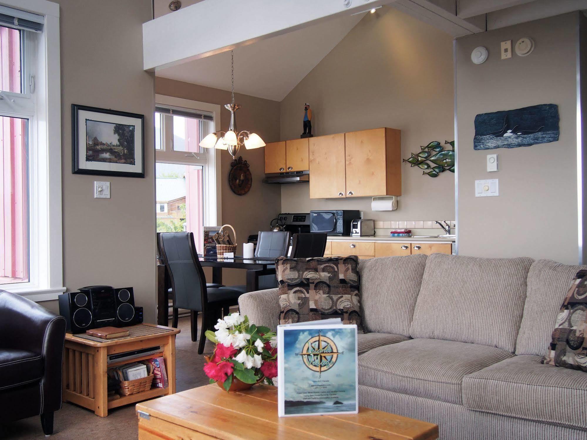 Fred Tibbs Ocean Front Condos Tofino Exterior photo