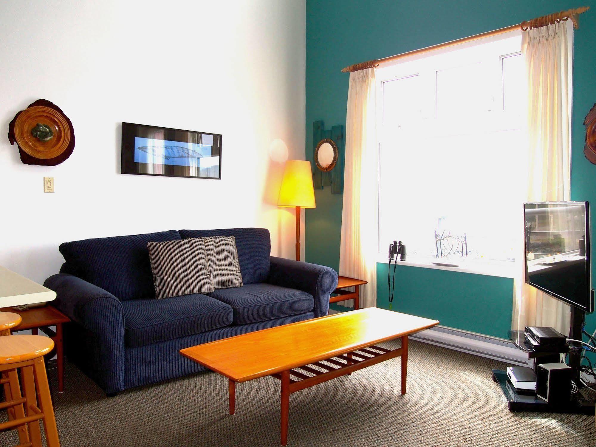 Fred Tibbs Ocean Front Condos Tofino Exterior photo